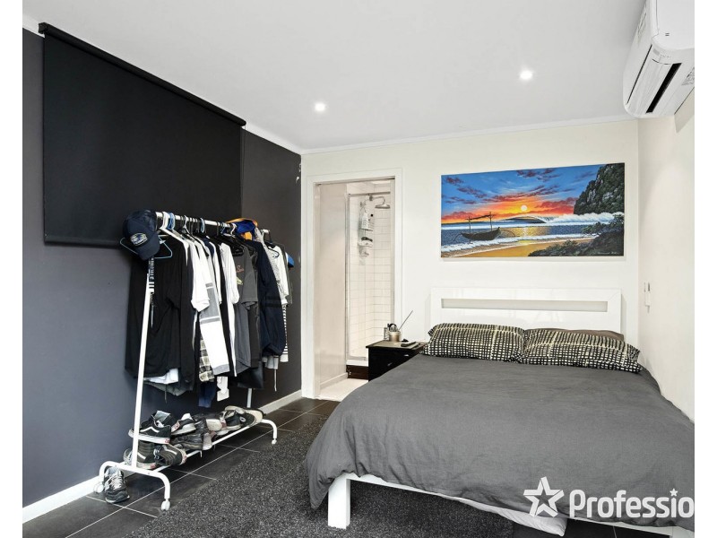 9 Landstrom Quadrant, Kilsyth VIC 3137