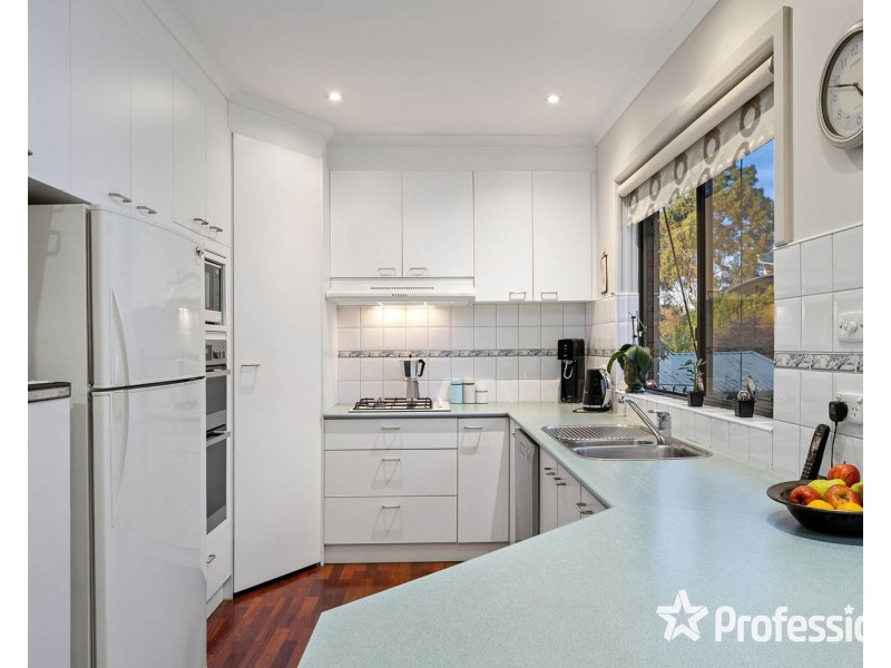 3 Royal Avenue, Wandin North VIC 3139