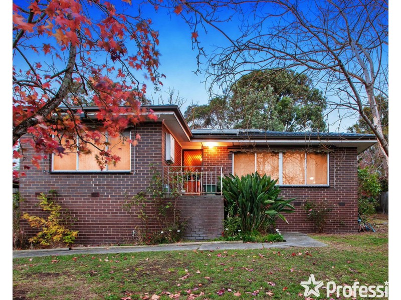 6 Greenslopes Drive, Mooroolbark VIC 3138