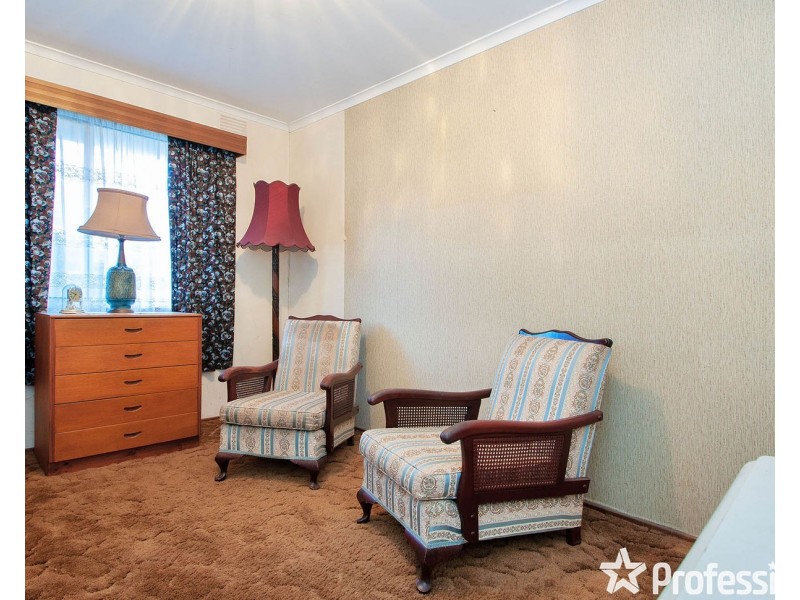 6 Greenslopes Drive, Mooroolbark VIC 3138