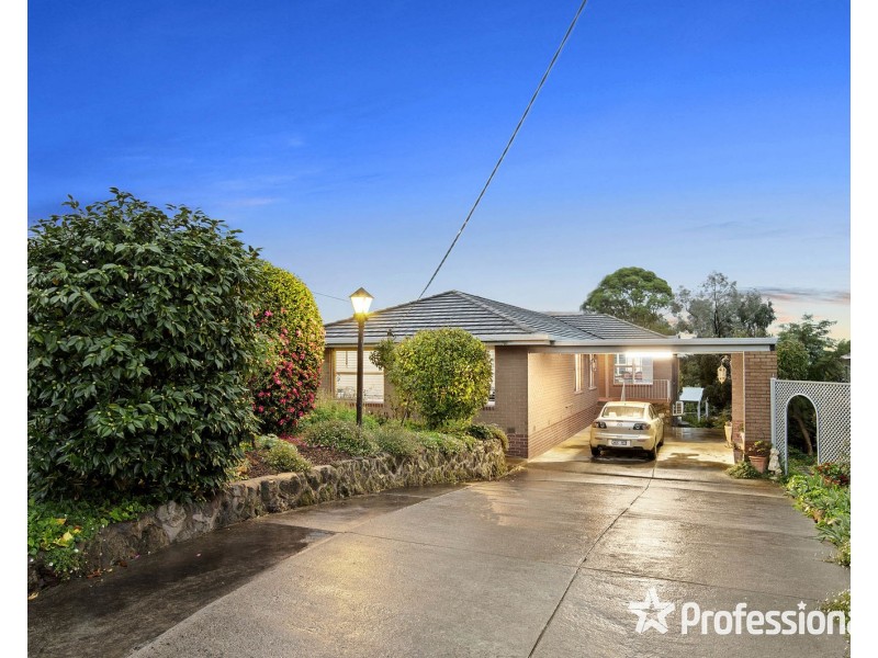 46 Rolling Hills Road, Chirnside Park VIC 3116