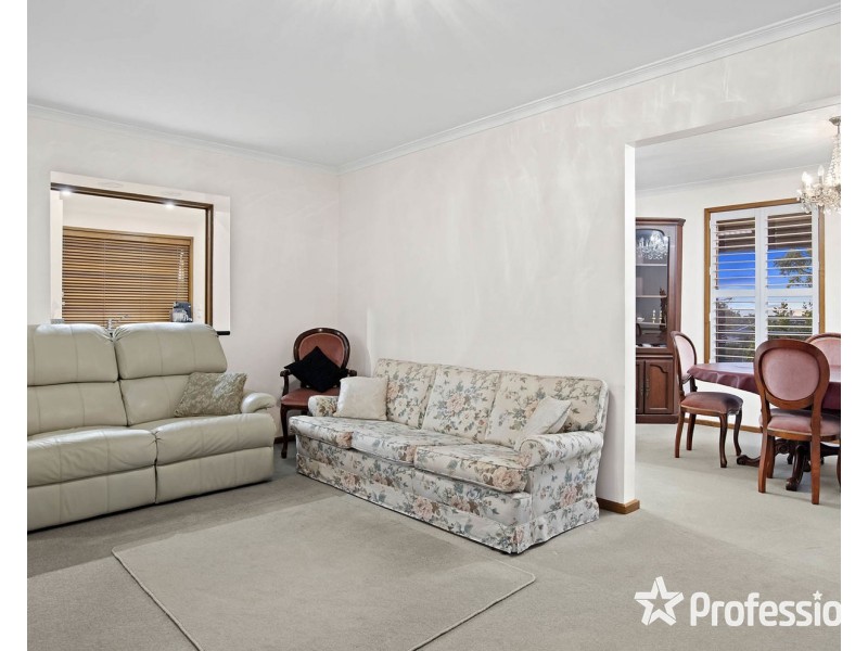 46 Rolling Hills Road, Chirnside Park VIC 3116