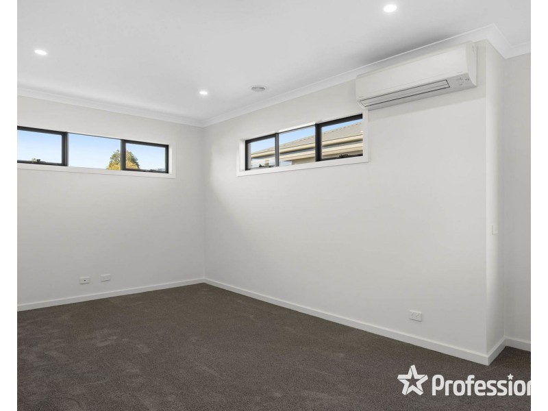 8 Urana Street, Kilsyth VIC 3137