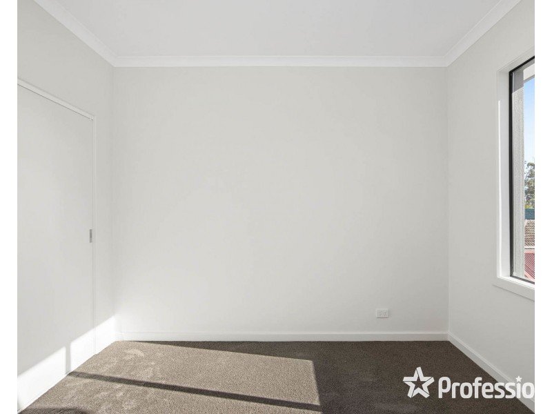 8 Urana Street, Kilsyth VIC 3137