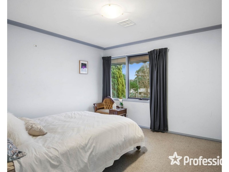 14 Bulga Street, Mooroolbark VIC 3138