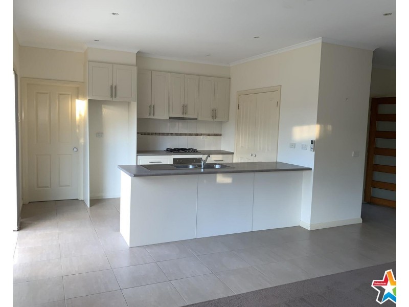 59a Pembroke Road, Mooroolbark VIC 3138