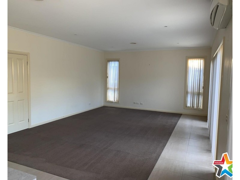 59a Pembroke Road, Mooroolbark VIC 3138