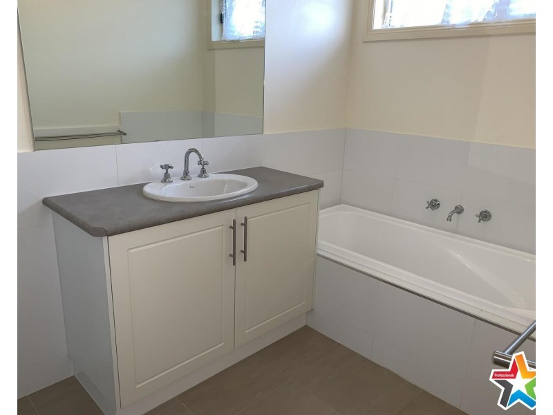 59a Pembroke Road, Mooroolbark VIC 3138