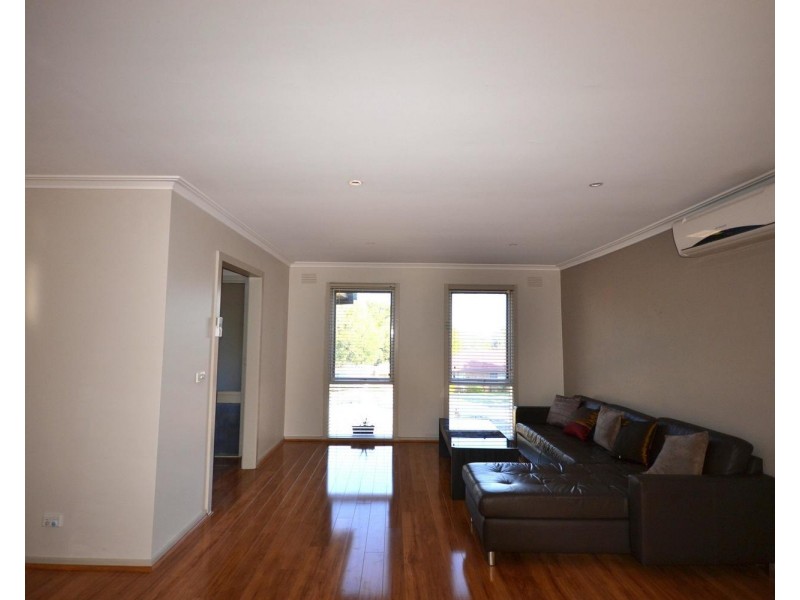 7 Eastwood Crescent, Mooroolbark VIC 3138