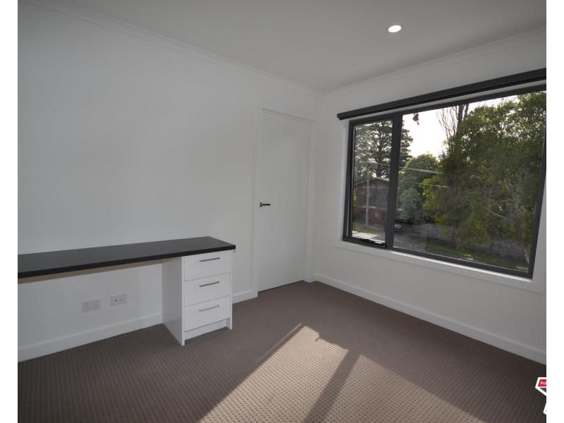 18 Derby Road, Kilsyth VIC 3137