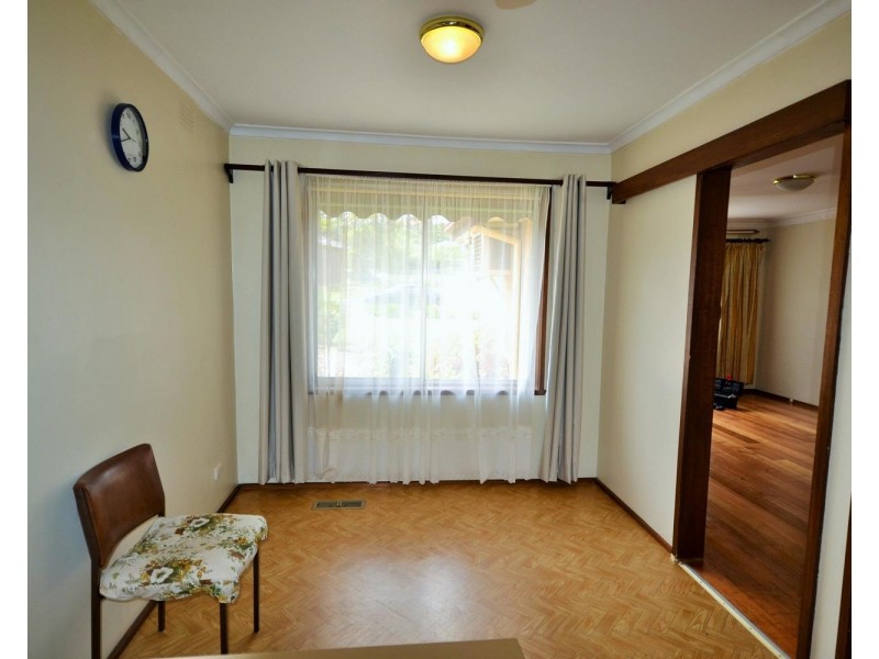 53 Esther Crescent, Mooroolbark VIC 3138