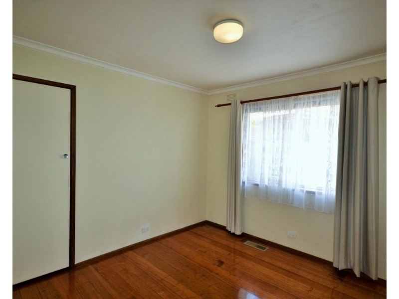 53 Esther Crescent, Mooroolbark VIC 3138