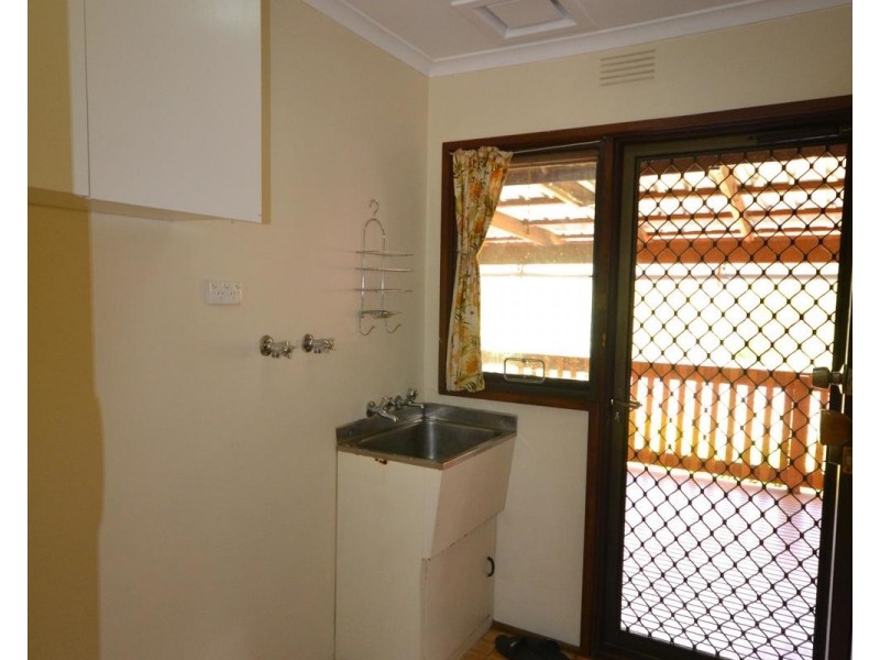 53 Esther Crescent, Mooroolbark VIC 3138