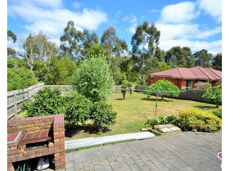 53 Esther Crescent, Mooroolbark VIC 3138