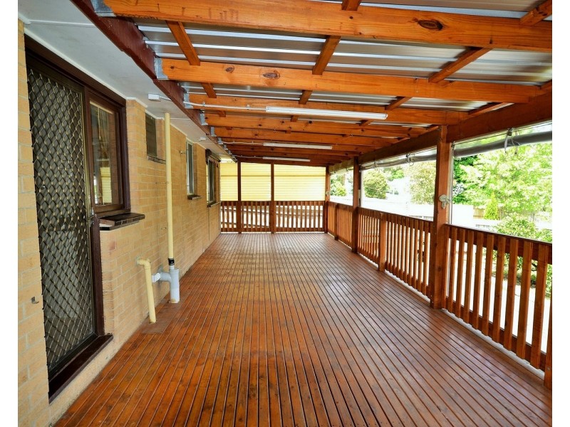 53 Esther Crescent, Mooroolbark VIC 3138