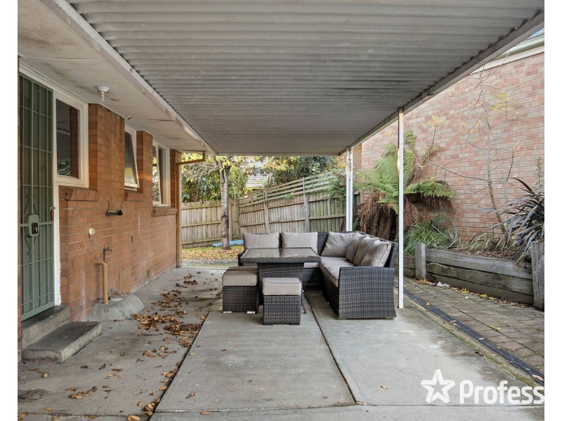 13 Swinburne Avenue, Mooroolbark VIC 3138