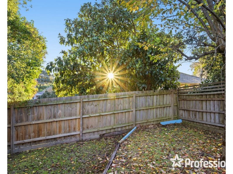 13 Swinburne Avenue, Mooroolbark VIC 3138