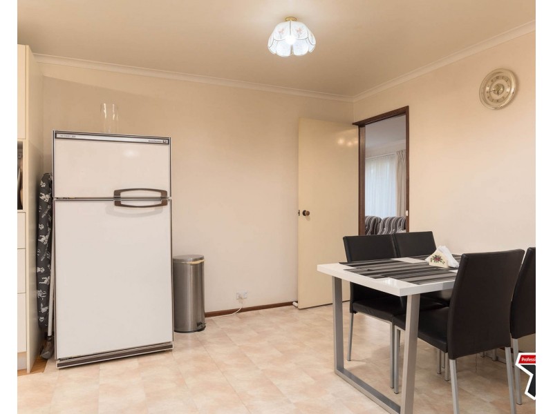 4 Meseta Street, Mooroolbark VIC 3138