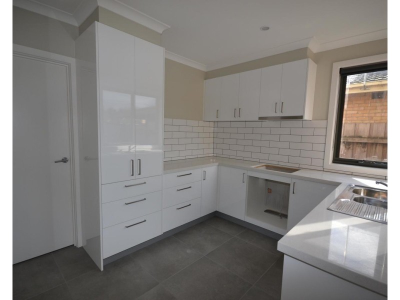 1/12 Wordsworth Street, Mooroolbark VIC 3138