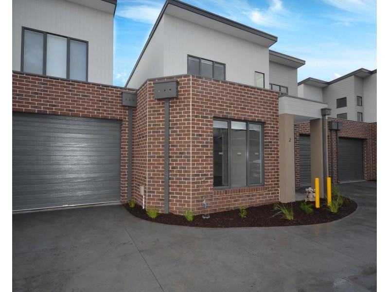2/12 Wordsworth Street, Mooroolbark VIC 3138