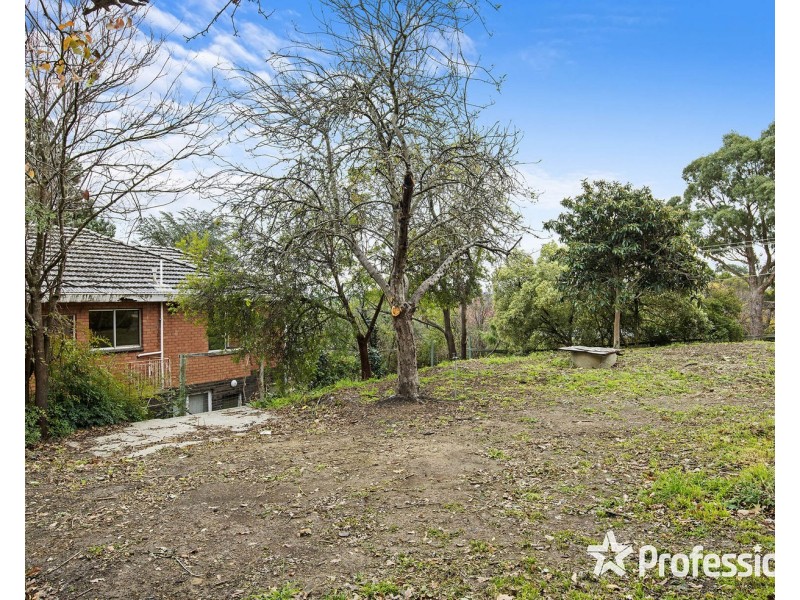 11 Breakaday Pass, Chirnside Park VIC 3116