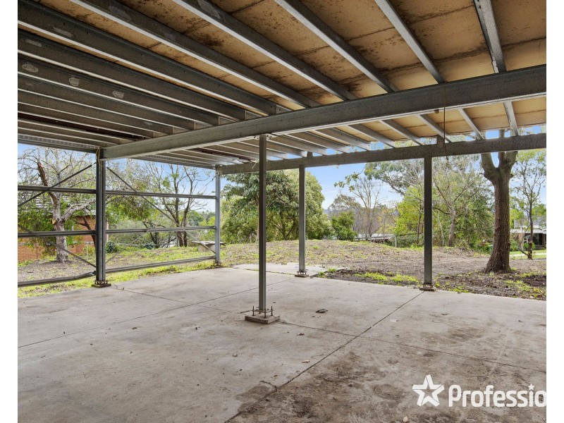 11 Breakaday Pass, Chirnside Park VIC 3116