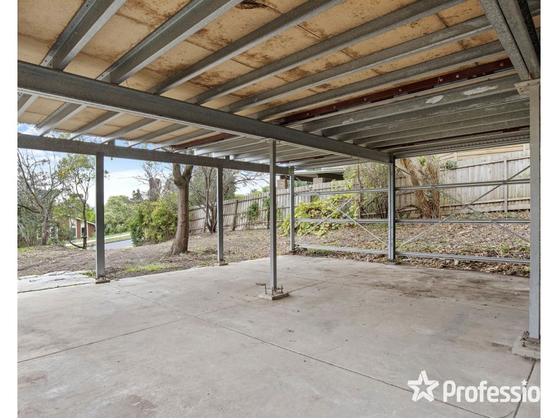 11 Breakaday Pass, Chirnside Park VIC 3116