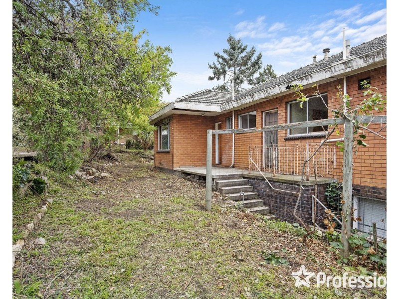 13 Breakaday Pass, Chirnside Park VIC 3116