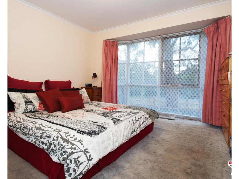 22 Cameron Road, Croydon VIC 3136