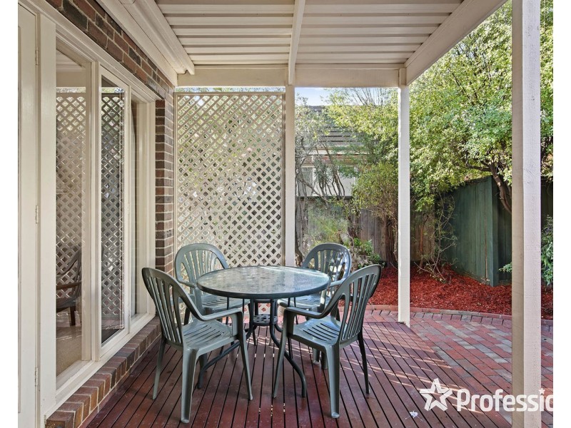 3/16 Charles Street, Mooroolbark VIC 3138