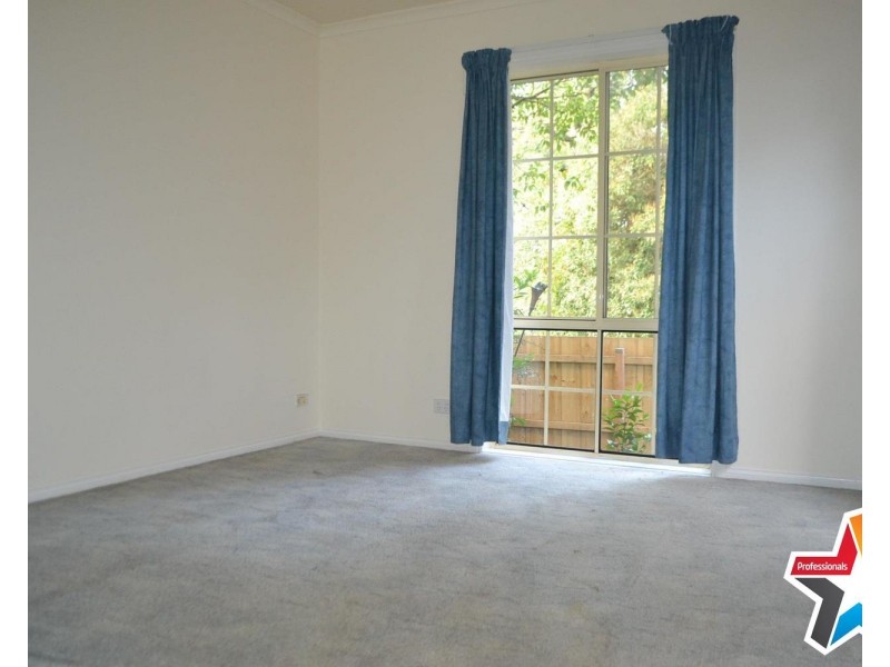 4 Hansen Road, Kilsyth VIC 3137