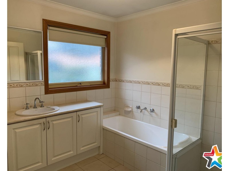 3/6 Devenish Avenue, Montrose VIC 3765