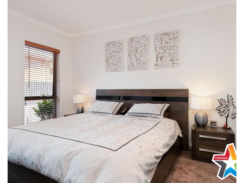 56a Longfellow Avenue, Mooroolbark VIC 3138