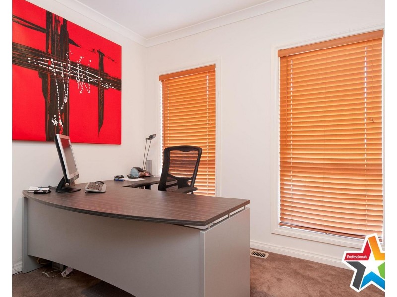 56a Longfellow Avenue, Mooroolbark VIC 3138
