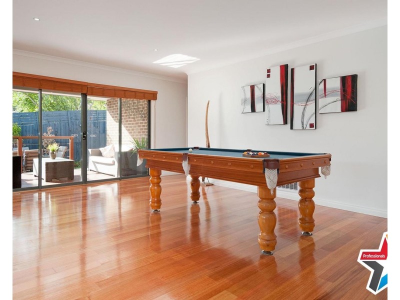 56a Longfellow Avenue, Mooroolbark VIC 3138