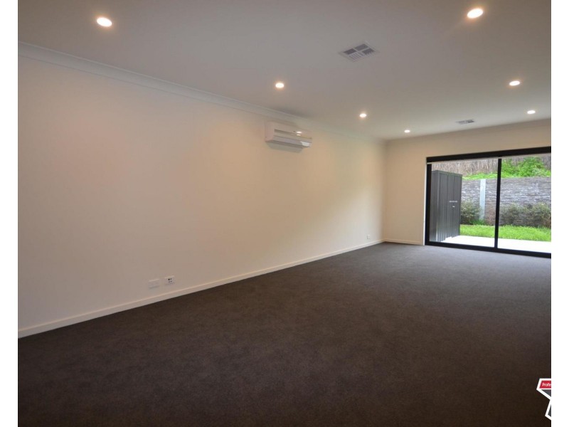40 Amadeo Way, Chirnside Park VIC 3116