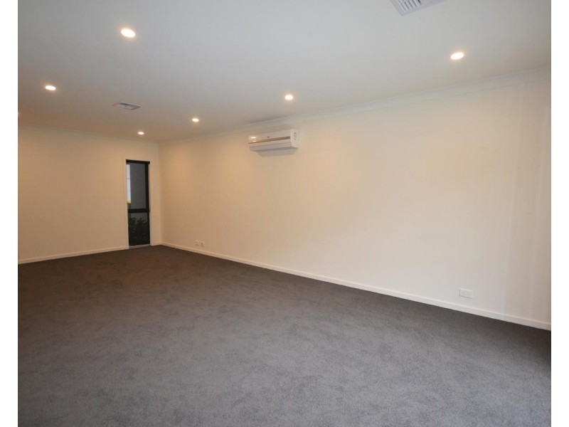 40 Amadeo Way, Chirnside Park VIC 3116
