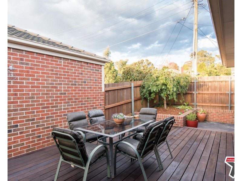 35 Highland Crescent, Mooroolbark VIC 3138