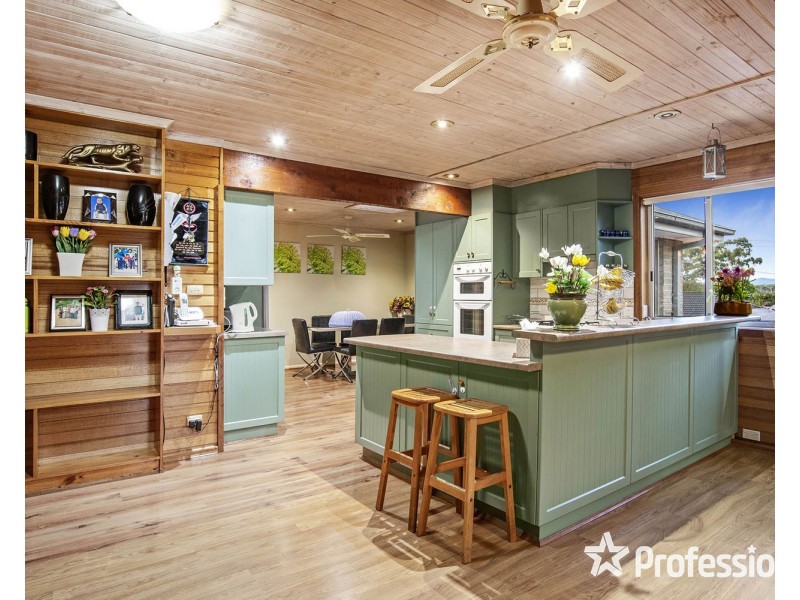 40 Carronvale Road, Mooroolbark VIC 3138