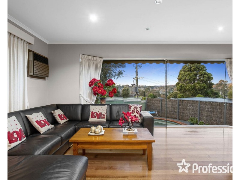 40 Carronvale Road, Mooroolbark VIC 3138