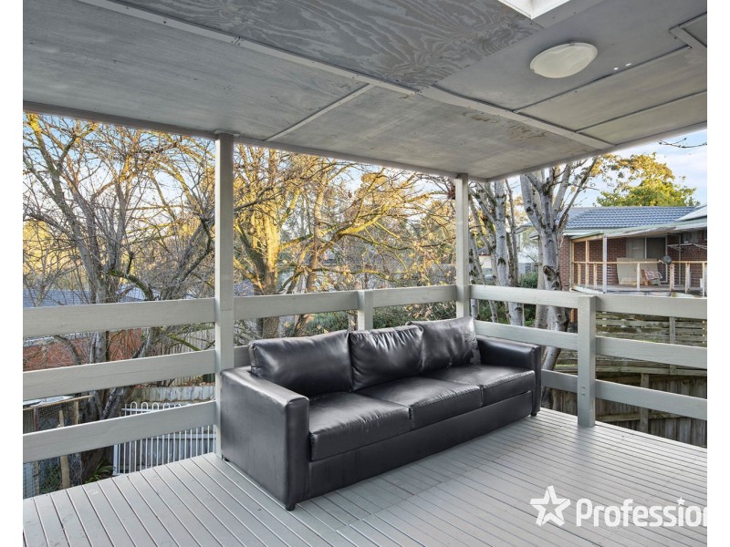 40 Carronvale Road, Mooroolbark VIC 3138