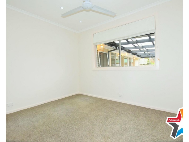 10 Lucas Avenue, Kilsyth VIC 3137