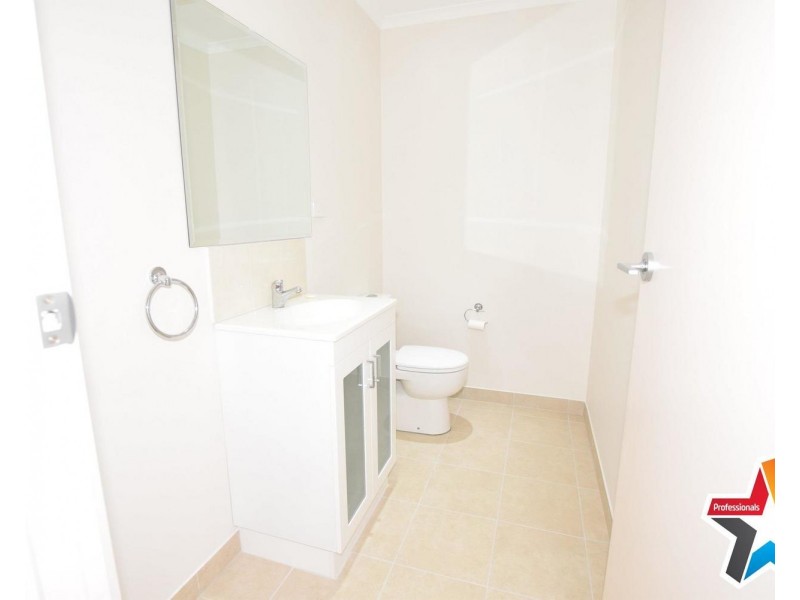 10 Lucas Avenue, Kilsyth VIC 3137