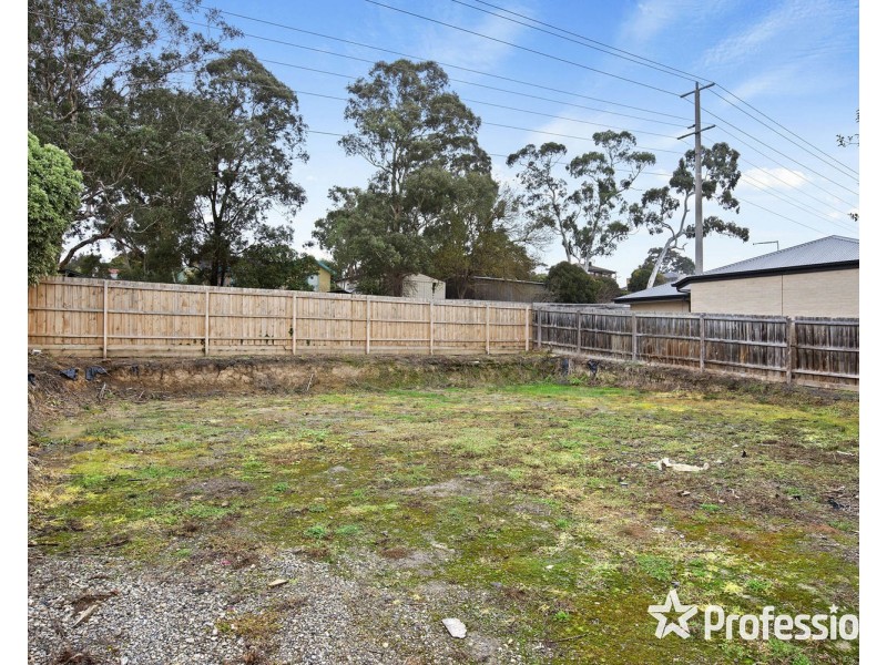 5a Glen Dhu Road, Kilsyth VIC 3137
