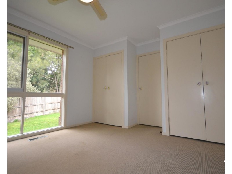 11/12 Emora Street, Croydon VIC 3136