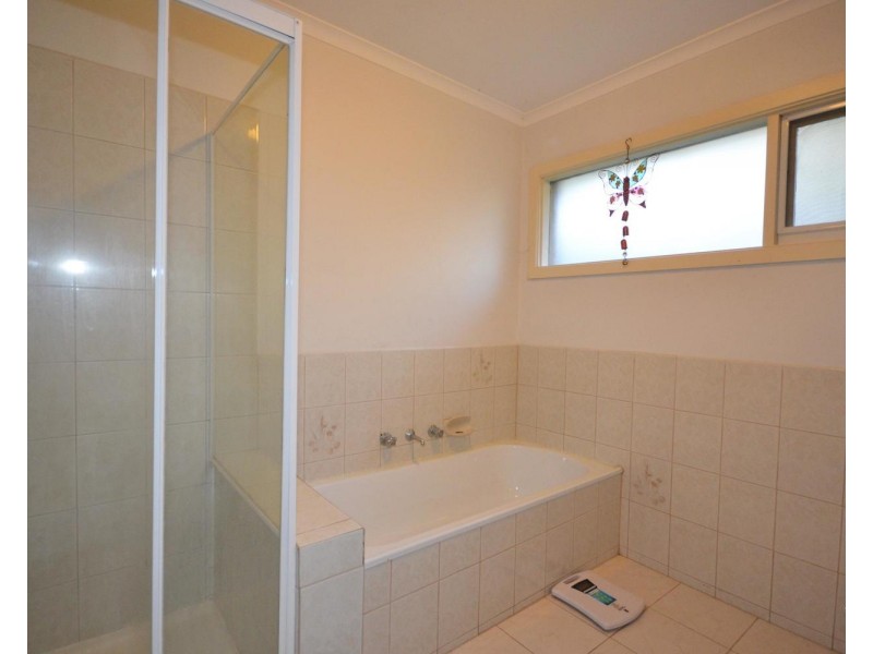 11/12 Emora Street, Croydon VIC 3136