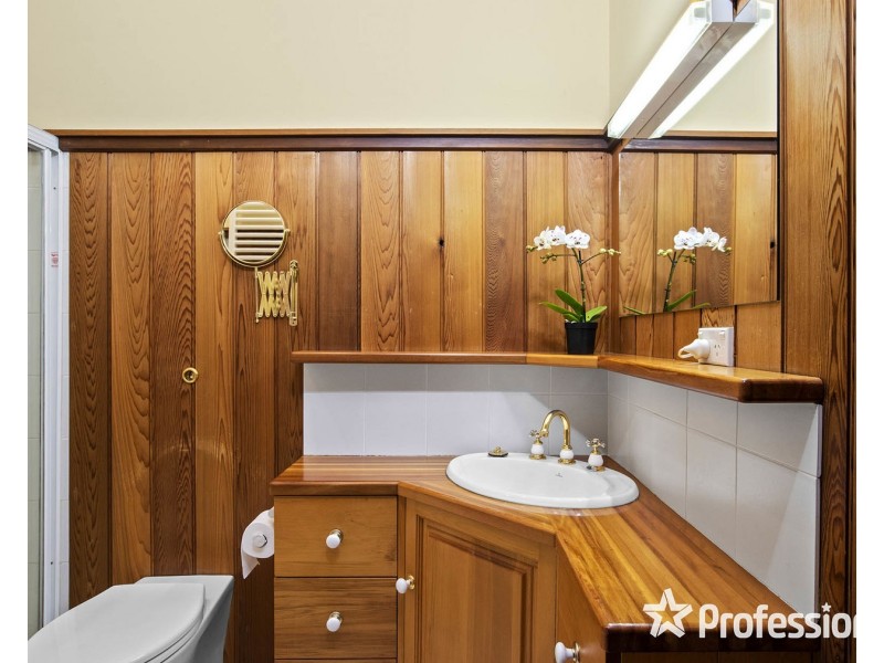 17 Valley Ho, Chirnside Park VIC 3116