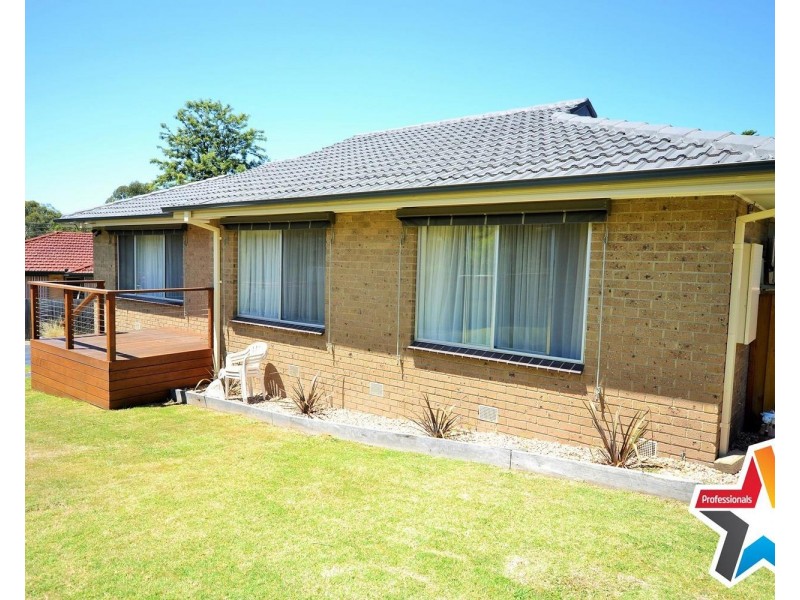 6 Orrong Road, Mooroolbark VIC 3138