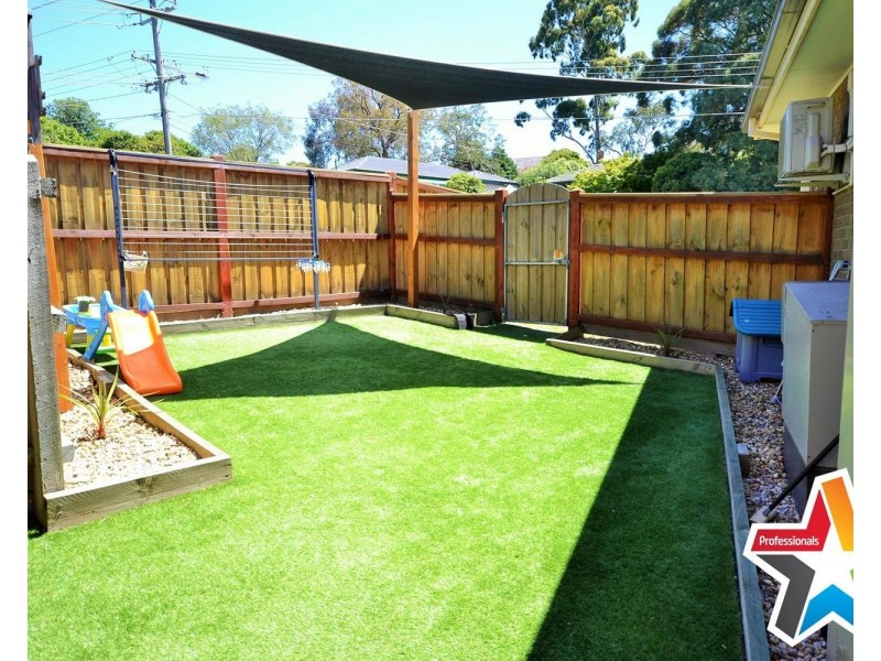 6 Orrong Road, Mooroolbark VIC 3138