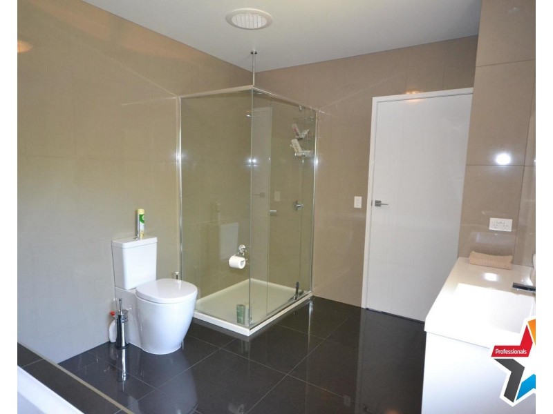 26A Wandana Crescent, Mooroolbark VIC 3138